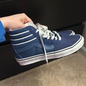 BNWT Sk8 Hi Vans